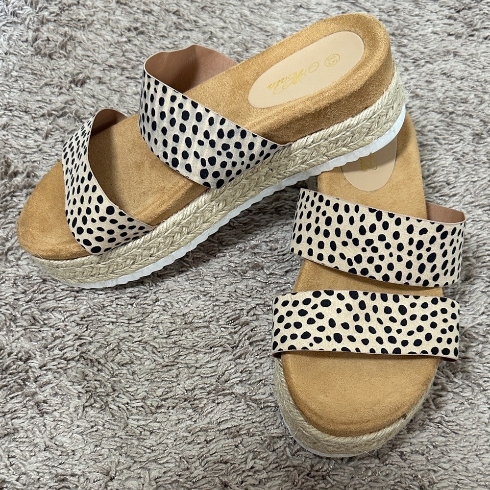 Stylish Polka Dot Women's Sandals